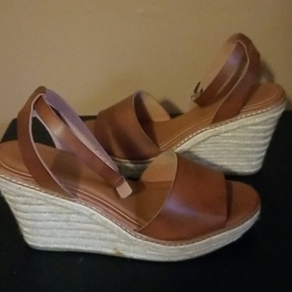 Wedges - Picture 2 of 4